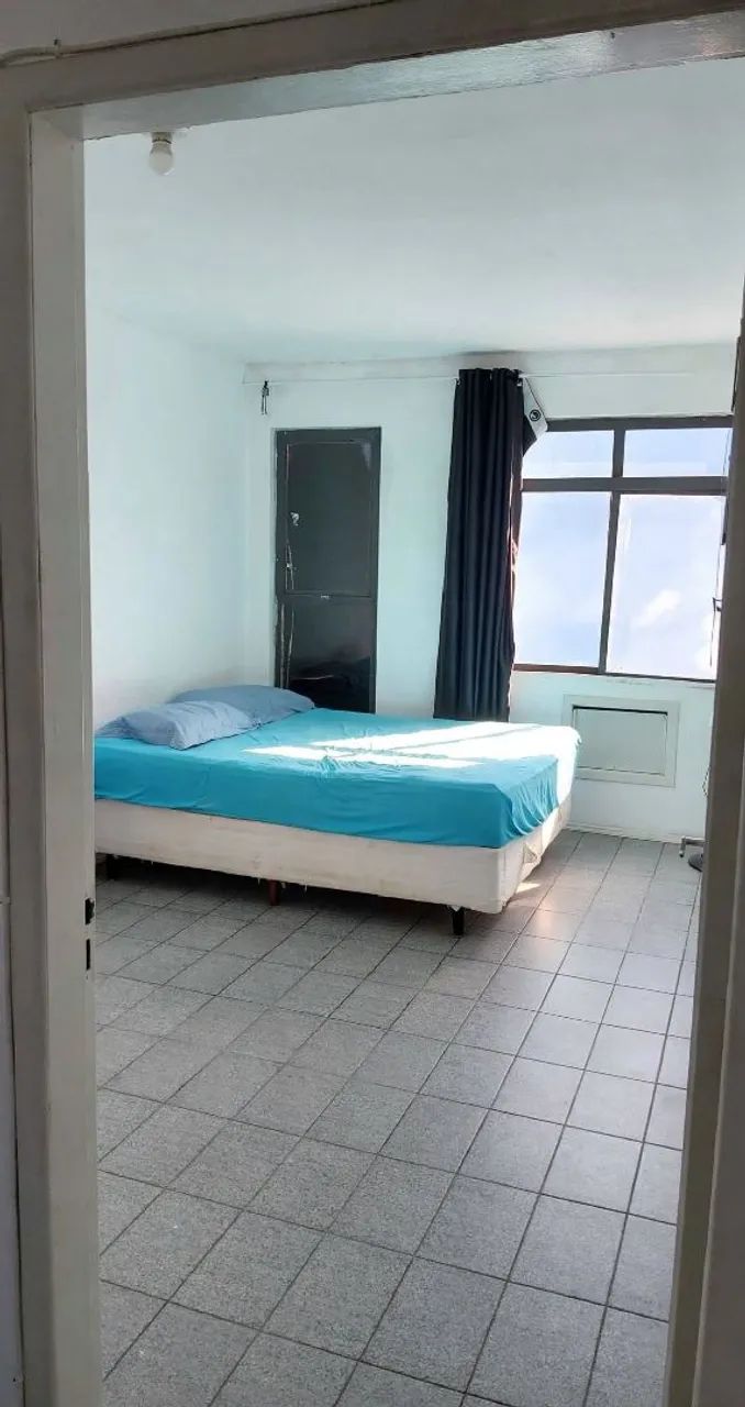 Alugo 1 quarto disponível 