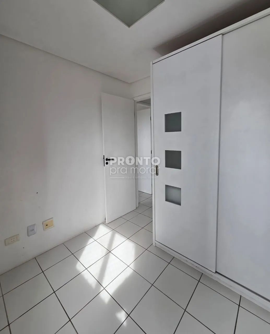 Apartamento com 3 quartos em Prado