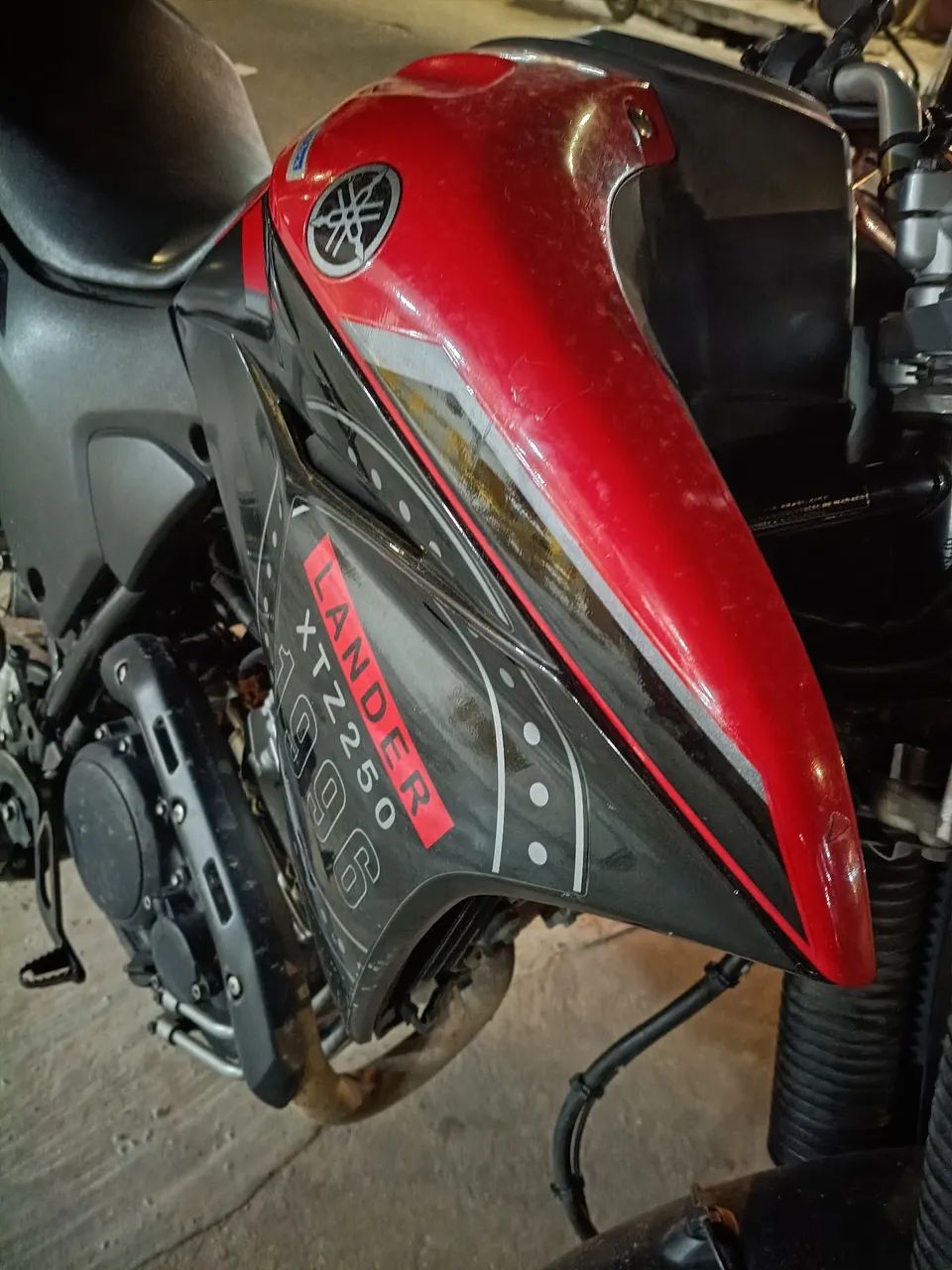 XTZ Lander 250 - Foto 3