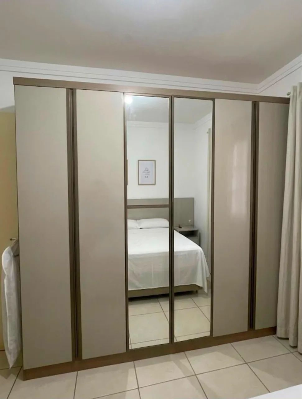 Guarda-roupa seminovo