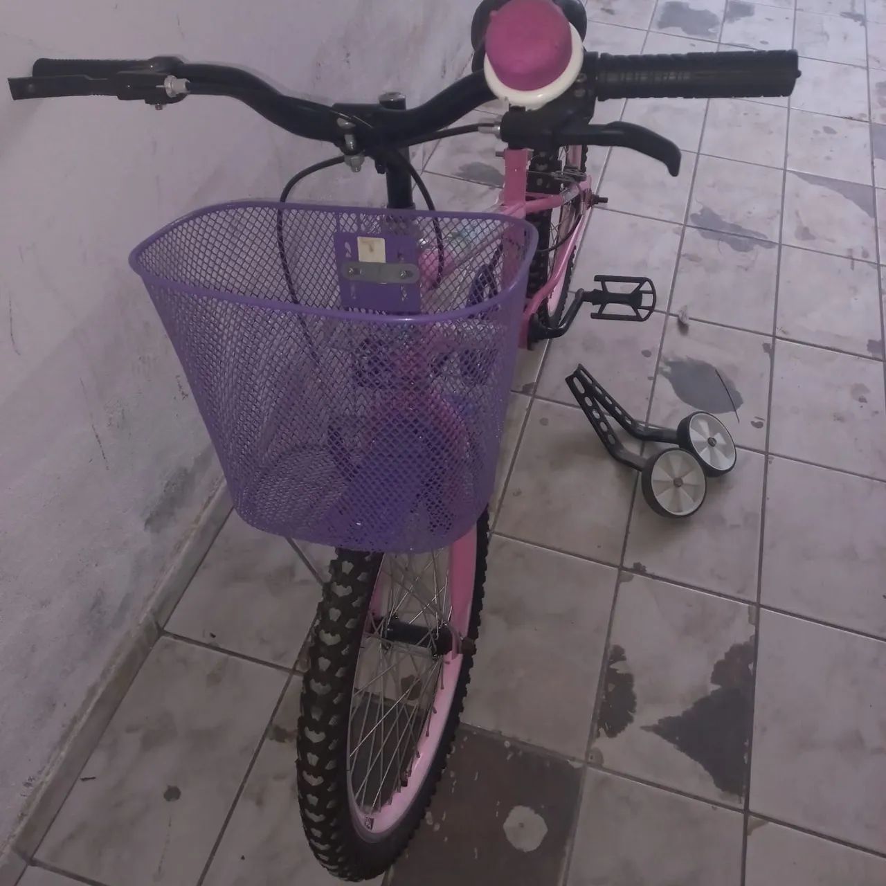 Bicicleta barbie - Foto 5