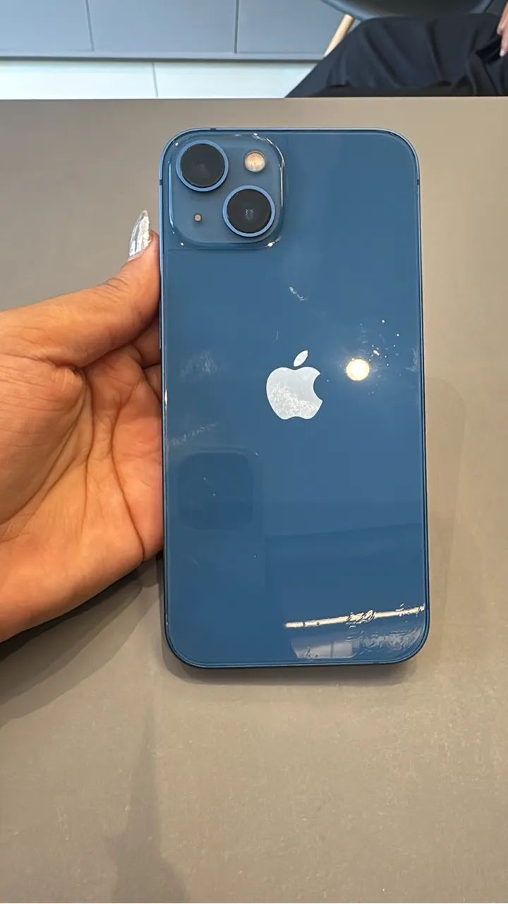 iPhone 13 azul