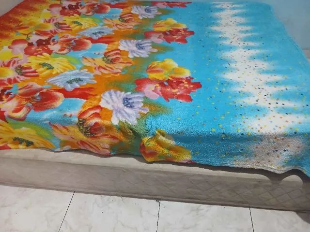 Cama de casal em ótimo estado de uso - Foto 2