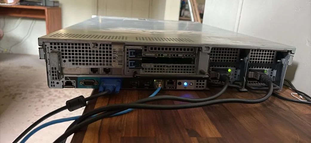 Servidor Dell PowerEdge 2950 - Foto 2