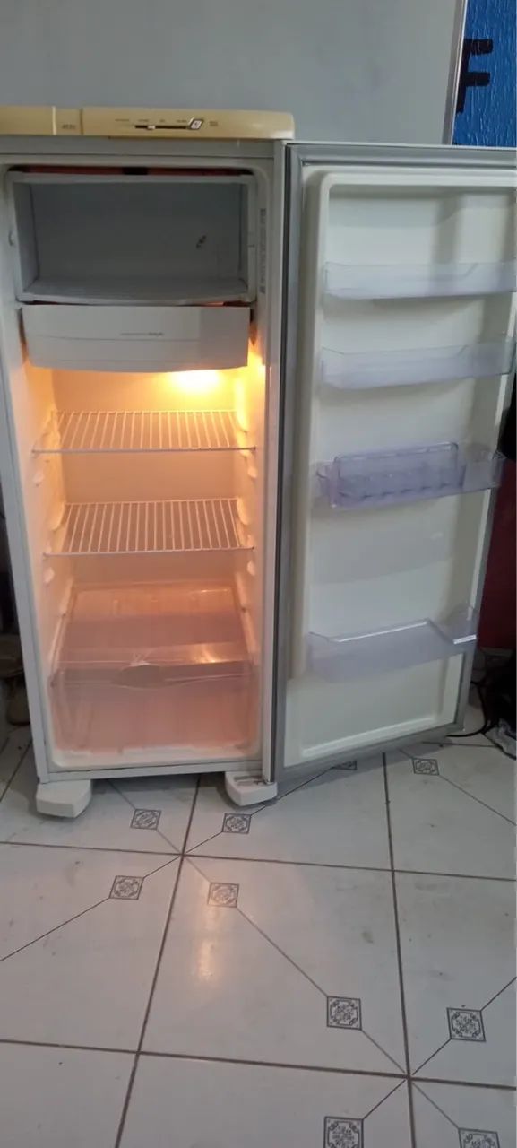 Geladeira Electrolux  - Foto 2