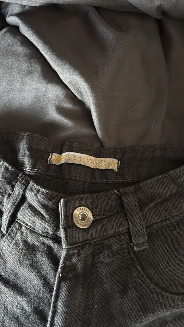 short jeans preto