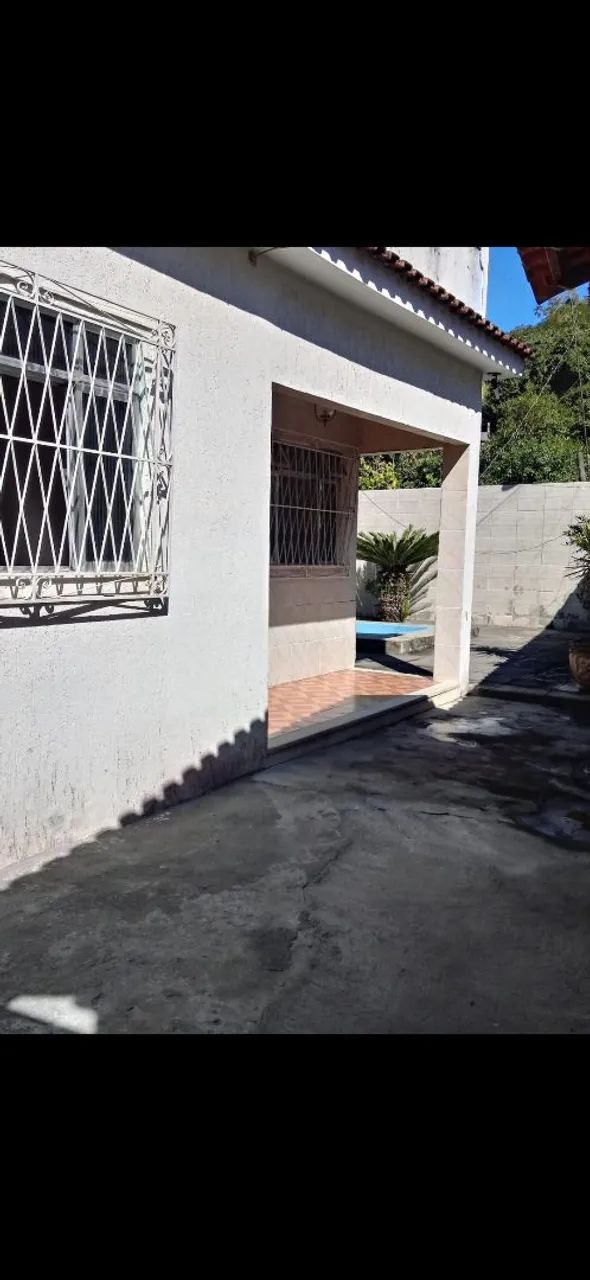 Alugo casa 