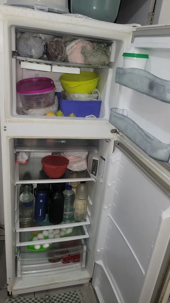 Geladeira consul com freezer. - Foto 2