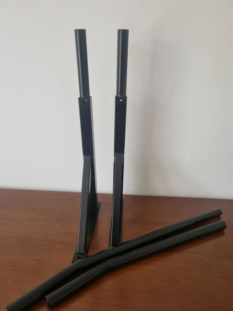 Barra fixa  de ferro  para parede. - Foto 5