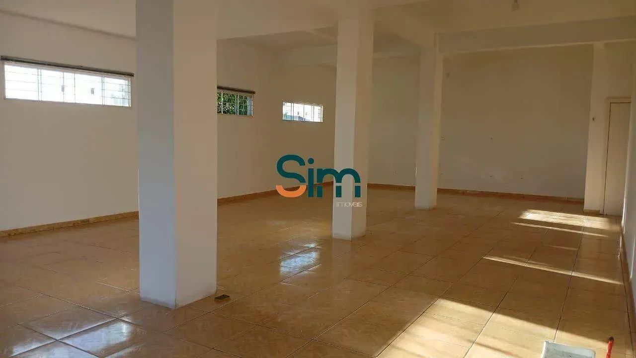 Sala Comercial para Aluguel em Efapi, Chapecó  100 m² com Acabamento em Cerâmica - Foto 2