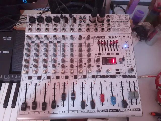 Mesa Behringer Eurorack Ub1222fx Pro - Foto 2