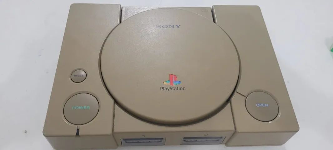 PS1 FAT COM PICOSTATION CARCAÇA AMARELADA - Foto 3