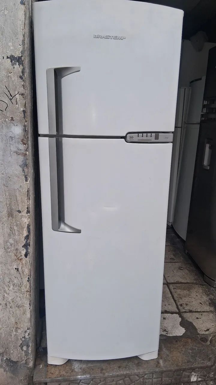 Vendemos essa geladeira brastemp com 90 dias de garantia 