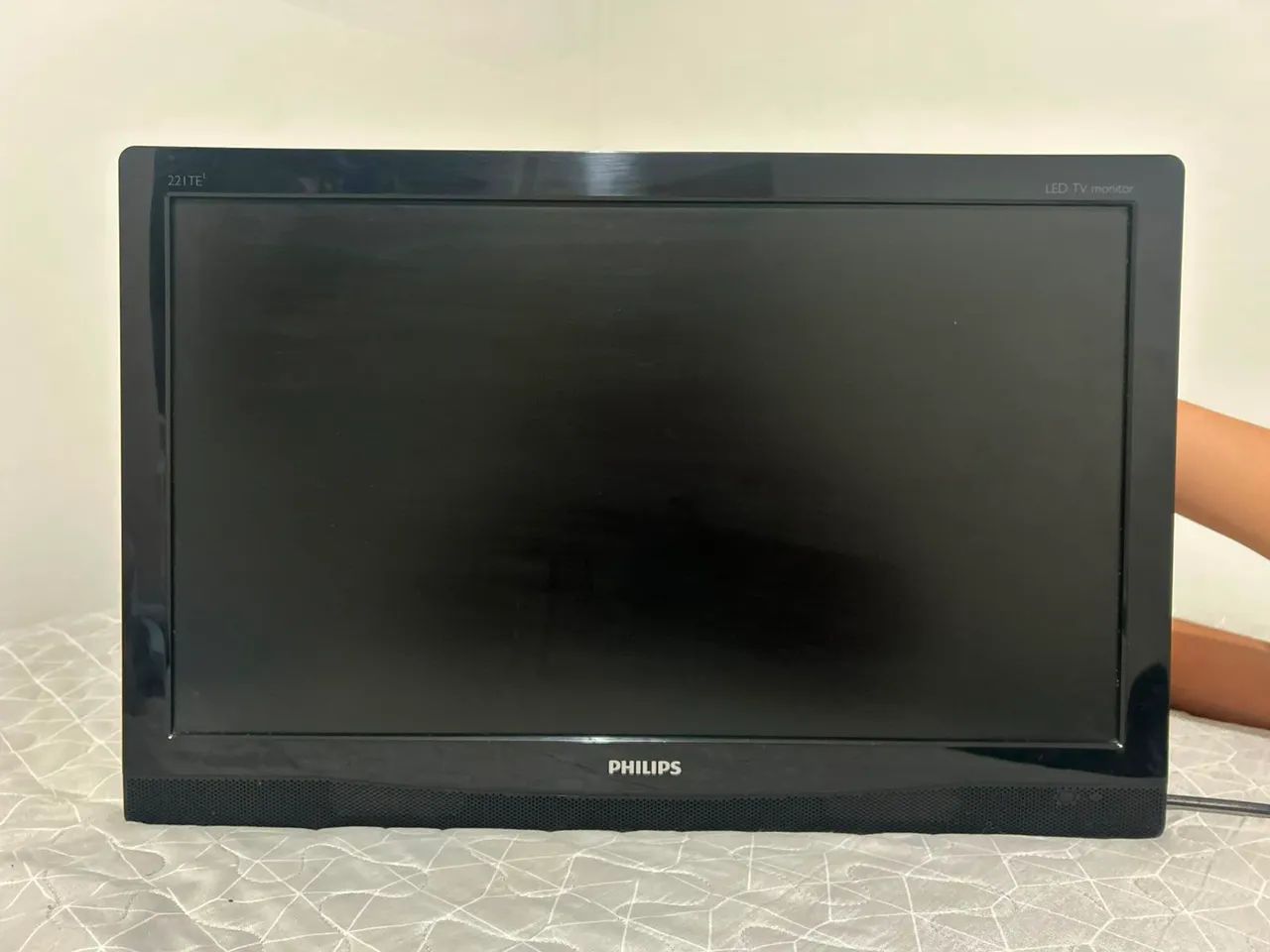 TELEVISÃO 22 POLEGADAS