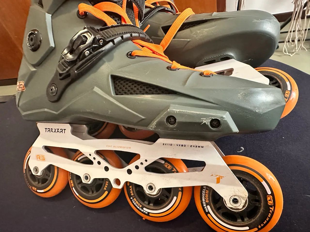 Patins traxart r3 em ótimo estado  - Foto 3