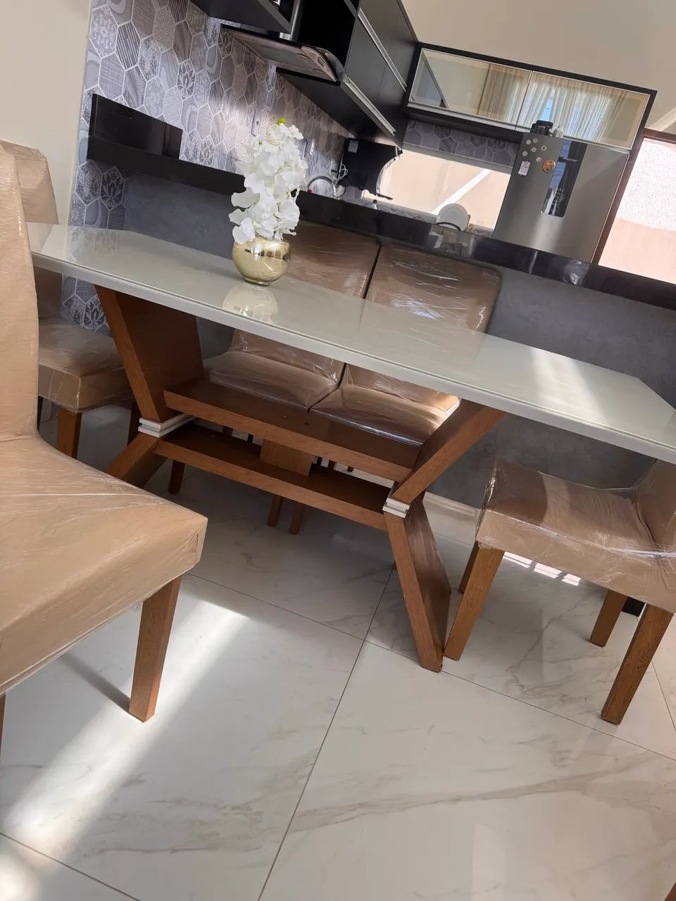 Mesa jantar seis cadeiras 