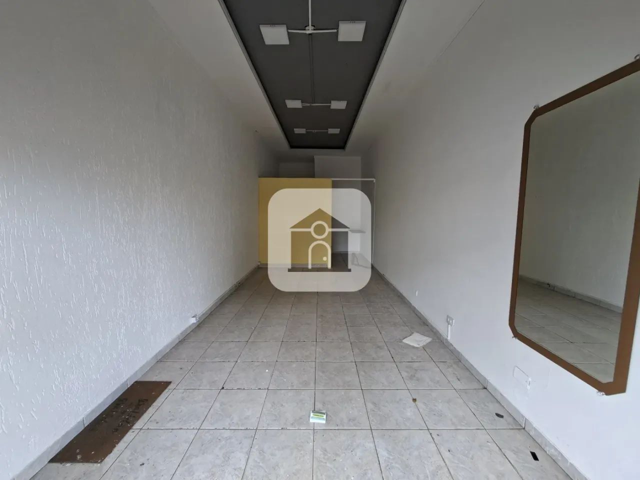 Loja comercial para locação no bairro Planalto