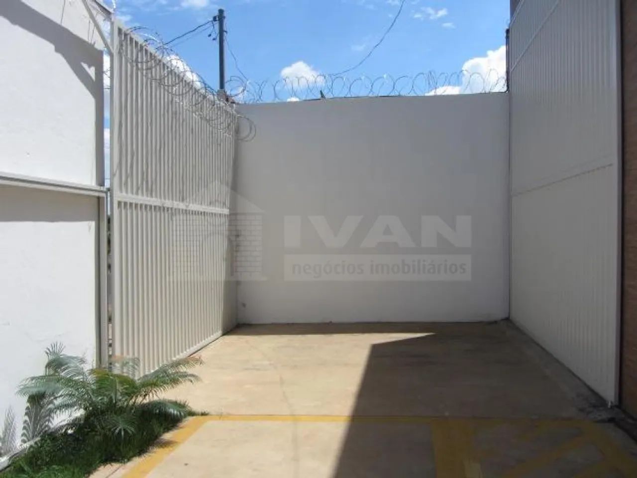 Galpão comercial para locação no bairro Santa Rosa - Foto 2