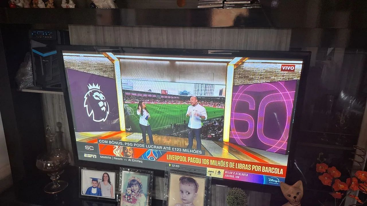 VENDA RÁPIDA! TV SAMSUNG 50 DE POLEGADAS TELA GRANDE  Funcionando SÓ COM UMA LINHA NA TELA - Foto 2