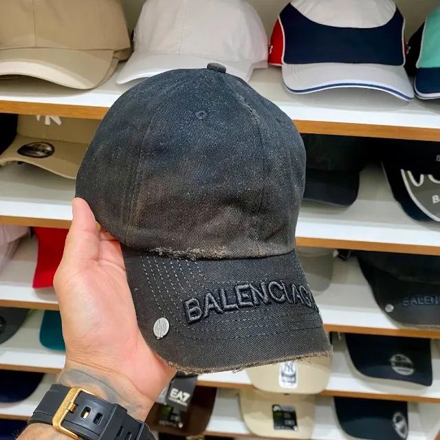 Chapeu balenciaga  - Foto 3