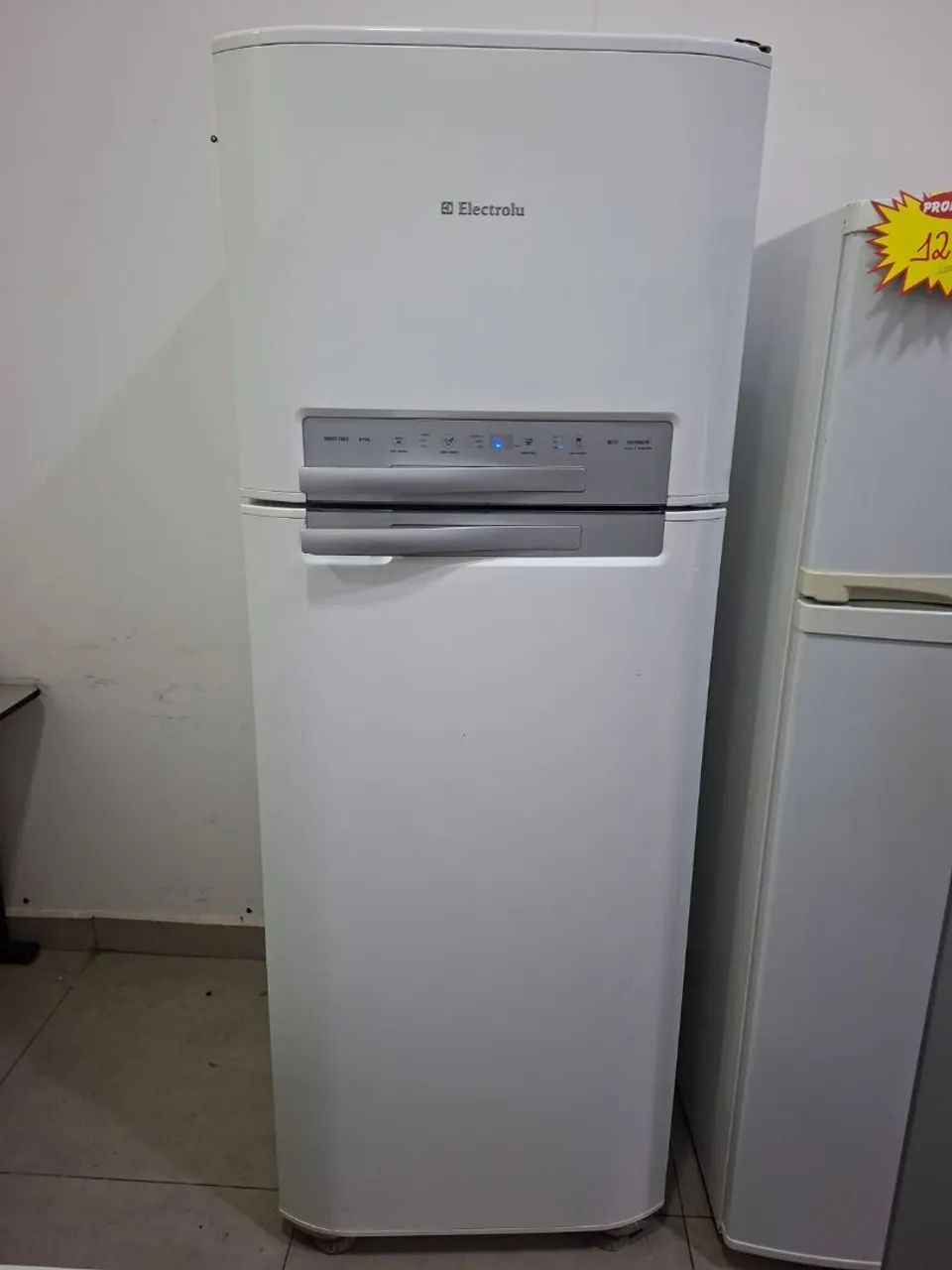 Vendo geladeira 