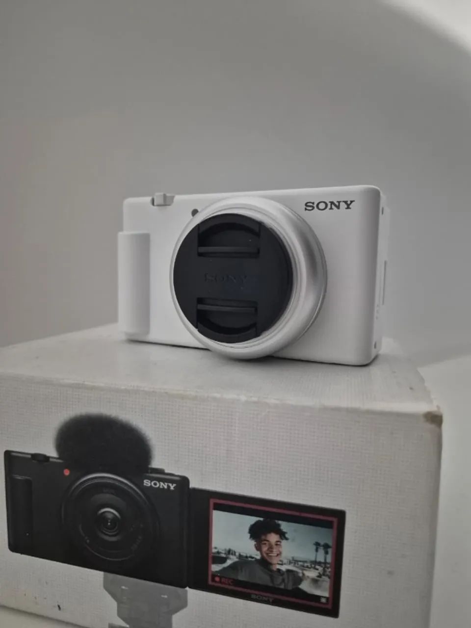 Câmera Sony ZV1F - Foto 2