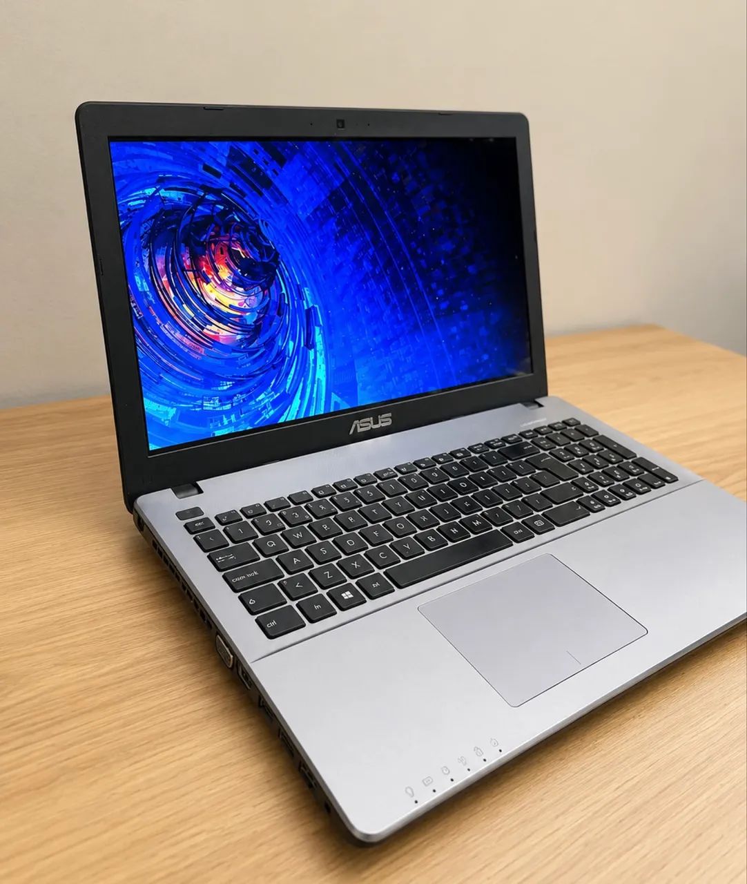 Notebook ASUS i5 - Foto 3
