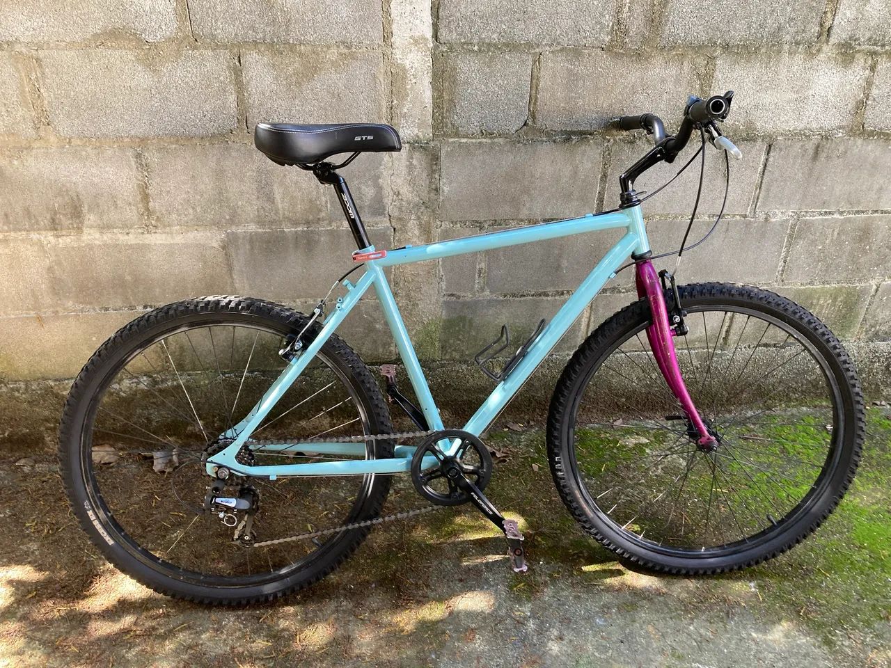 Bicicleta aro 26 com 7 marchas - Foto 2