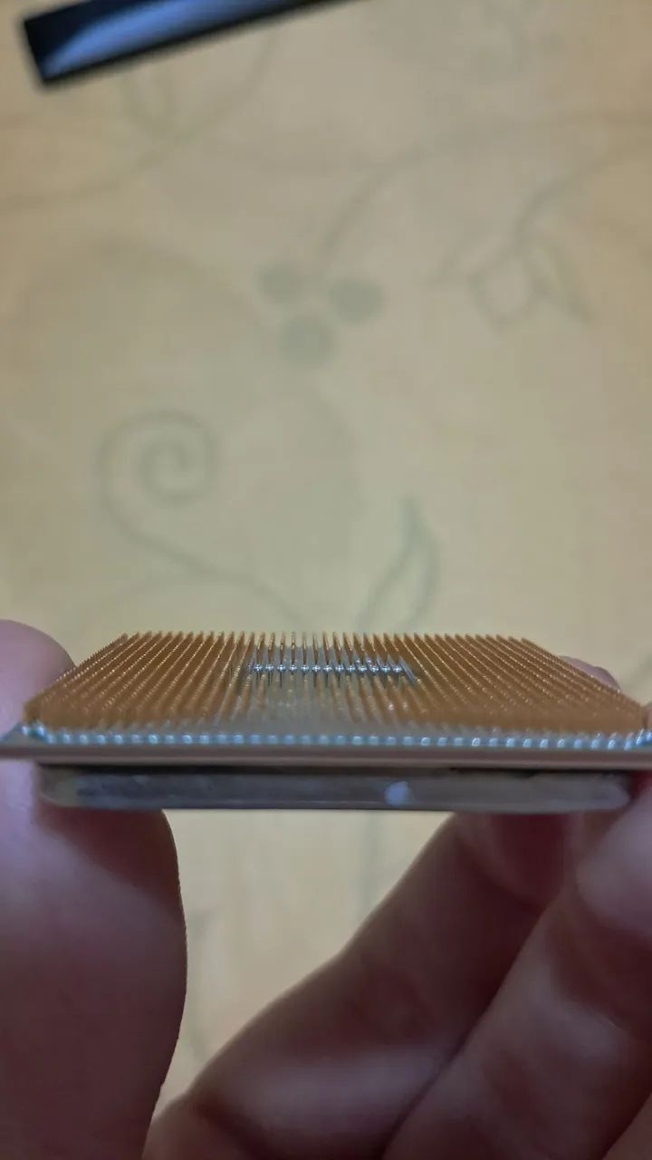 Ryzen 32200G,sem nem um defeito acompanha cooler box - Foto 2