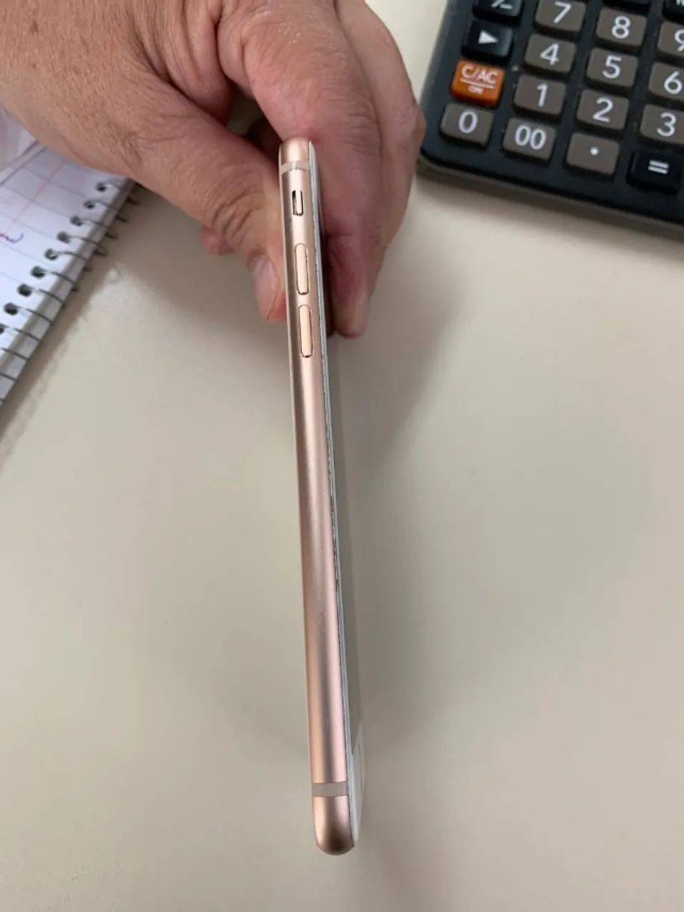 IPHONE 8 OTIMO ESTADO - Foto 2