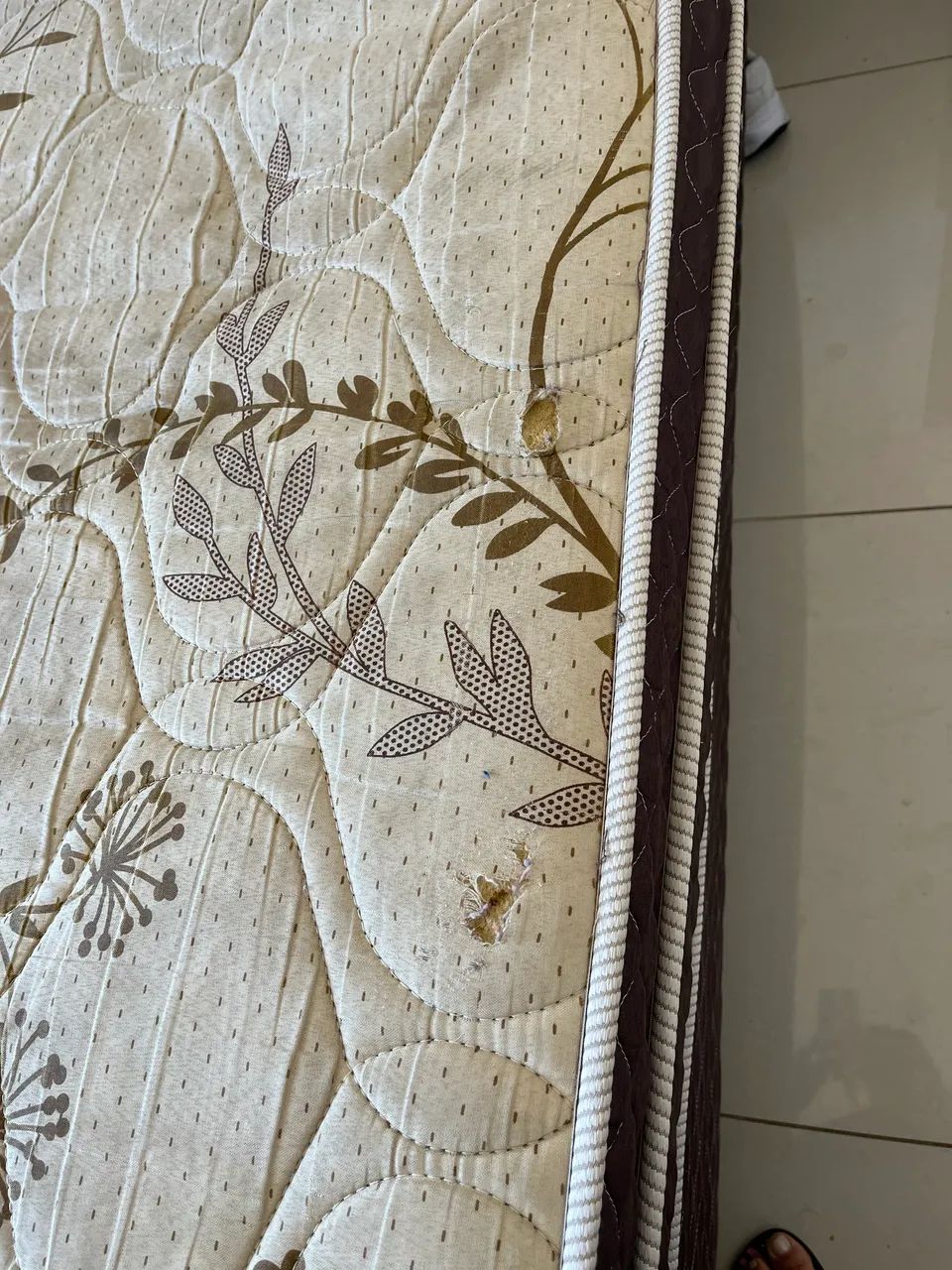 Vendo cama de casal ( box e colchão) - Foto 3