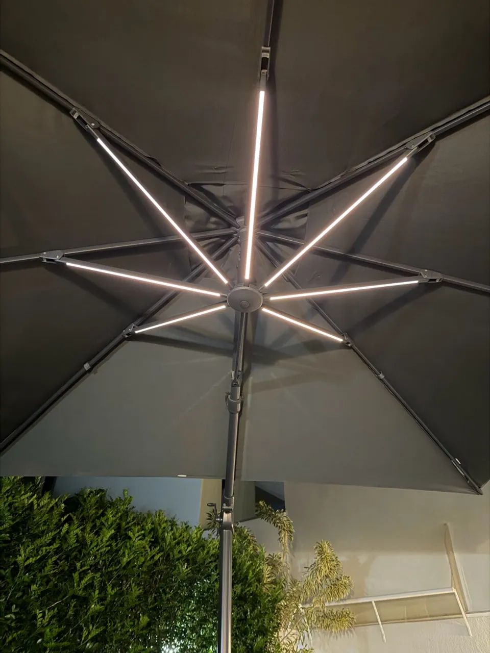 Conjunto para Jardim com Sofá, Banco e Mesa 10 Lugares Alumínio + ombrelone com led  - Foto 2