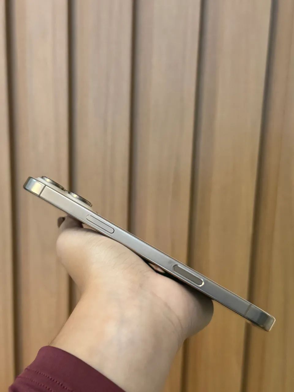 iPhone 16 pro Max dourado  - Foto 3