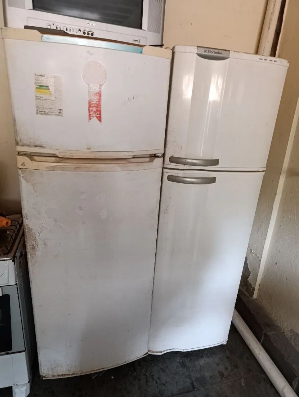 2 geladeira pra retirar peça  - Foto 4