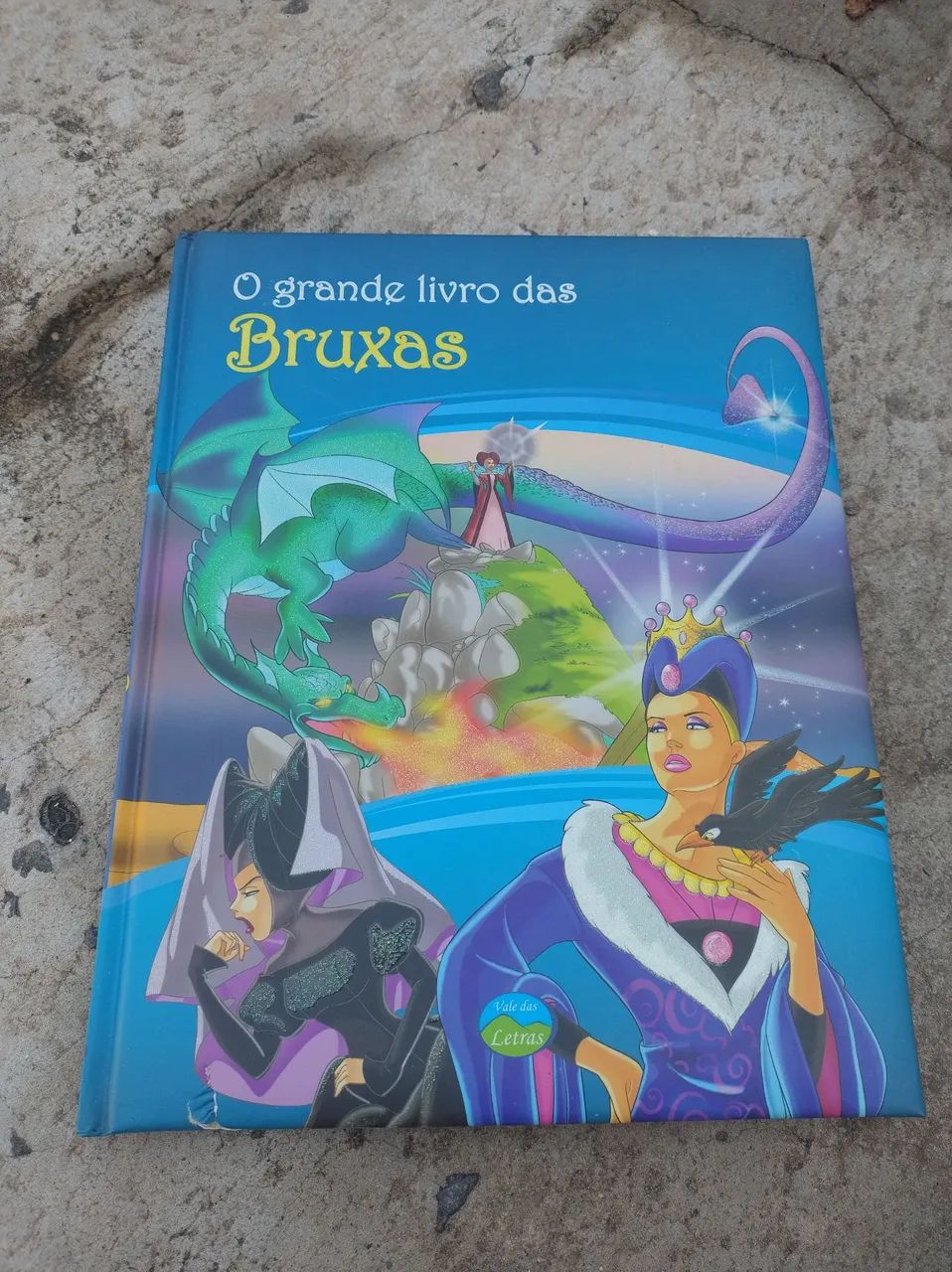 O grande livro das bruxas 