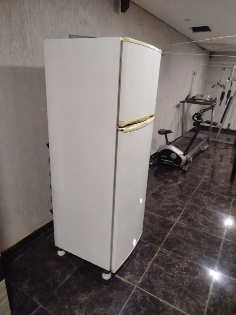 Geladeira Eletrolux 360 litros - Foto 3