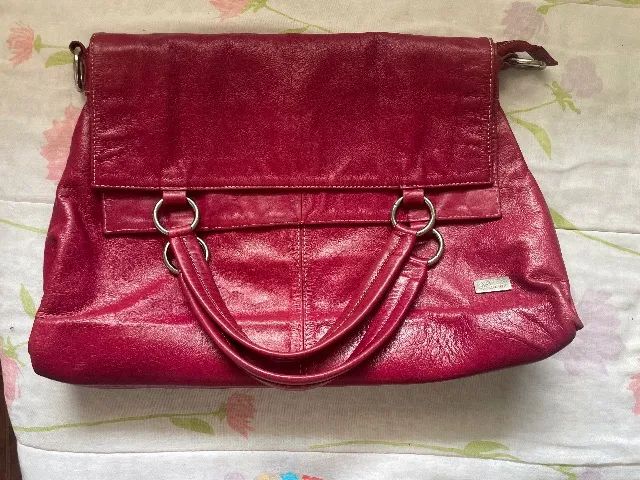 Bolsa de couro vermelha Amarelle - Foto 2