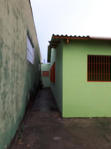 Aluga-se casa no loteamento Santo Afonso, bem localizada e rua asfaltada - Foto 3