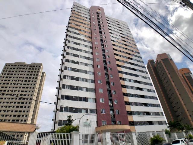 AP0685 - Apartamento com 3 quartos no 15° andar do Condomínio Atlântico Sul no Cambeba