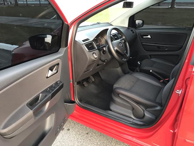 Fox 1.6 comfortline 2016 único dono 30 mil km - Foto 18