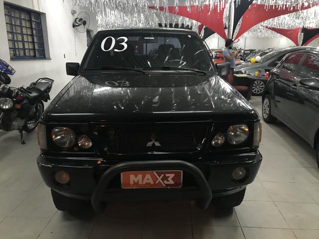 Mitsubishi L200 GLS 2.5 4x4 2003 DIESEL - Mogi das Cruzes - Foto 2