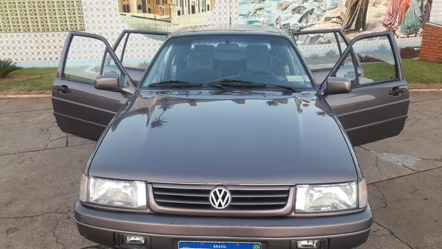 Vw santana 2000mi exclusiv raridade - Foto 8