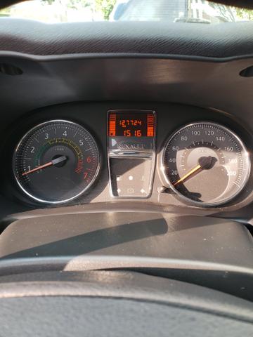Renault clio expression 1.0 16v 4 portas completo 2013/2014 *único dono* placa i - Foto 12