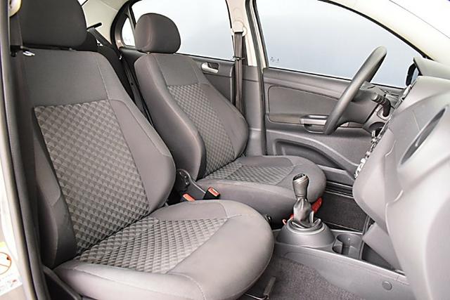 Volkswagen Voyage 1.6 Mi Comfortline 8v Flex 4p Manual - Foto 6