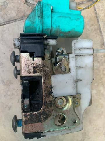 Fechadura eletrica de porta fiat uno vivace original - Foto 2