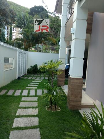 Vendo belíssima casa em Santa Teresa no jardim da montanha