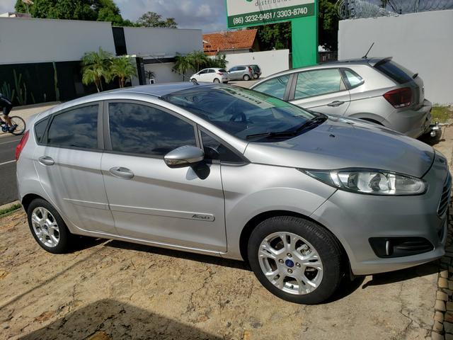 Ford Fiesta 1.6L SE Automático - Foto 10