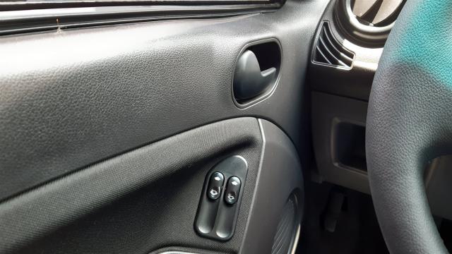 FIESTA 2013/2014 1.0 ROCAM HATCH 8V FLEX 4P MANUAL - Foto 9