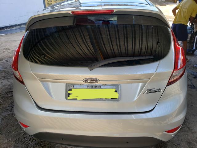 Ford Fiesta 1.6L SE Automático - Foto 2