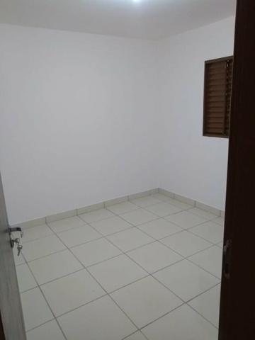 Casa reformada - com 2 quartos no cond. das esmeraldas - Foto 5